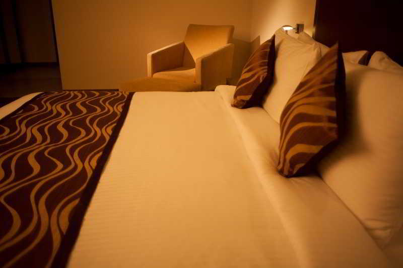 Vibe By The Lalit Traveller Hotel Faridabad Exterior photo